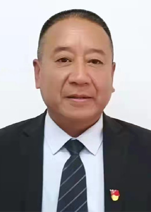 李东明